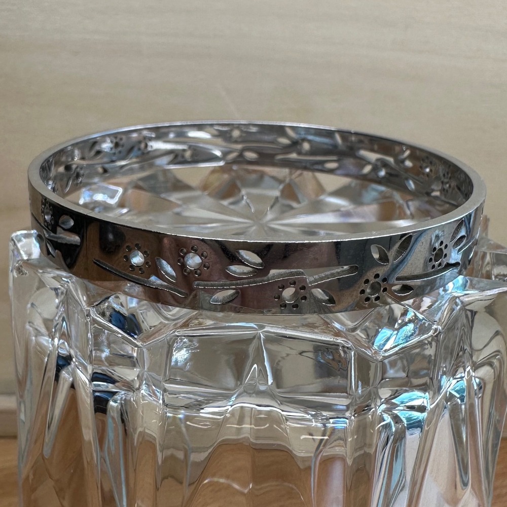Swatch Women Bangle Medium Silver Floral Cutout Stainless Steel Nature Bracelet
